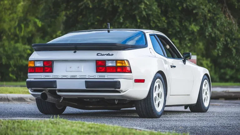 Porsche 944 Turbo Cup