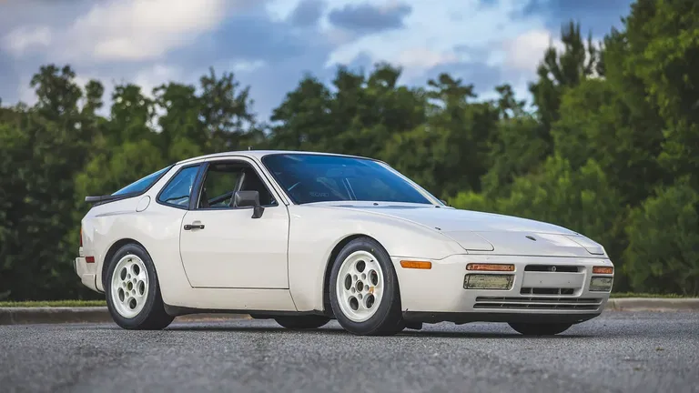 Porsche 944 Turbo Cup