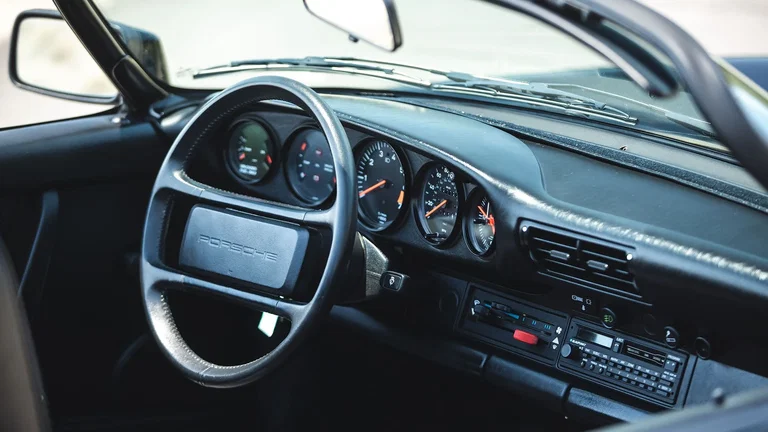 Porsche 911 Carrera 3.2 Speedster (US)