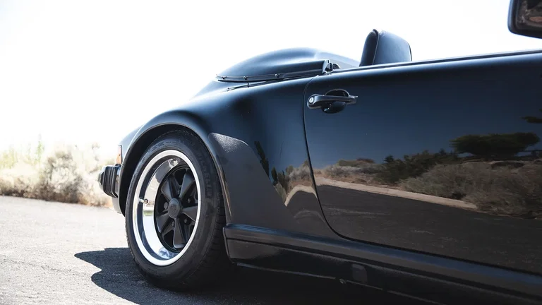 Porsche 911 Carrera 3.2 Speedster (US)