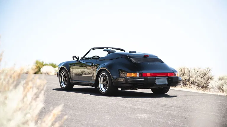 Porsche 911 Carrera 3.2 Speedster (US)