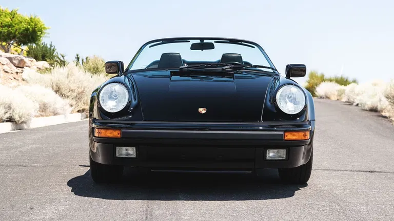 Porsche 911 Carrera 3.2 Speedster (US)