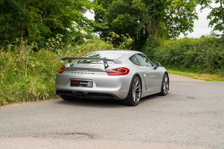 Porsche 981 Cayman GT4