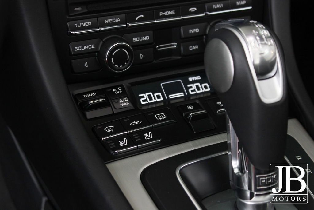 Porsche 991 Carrera 4 GTS