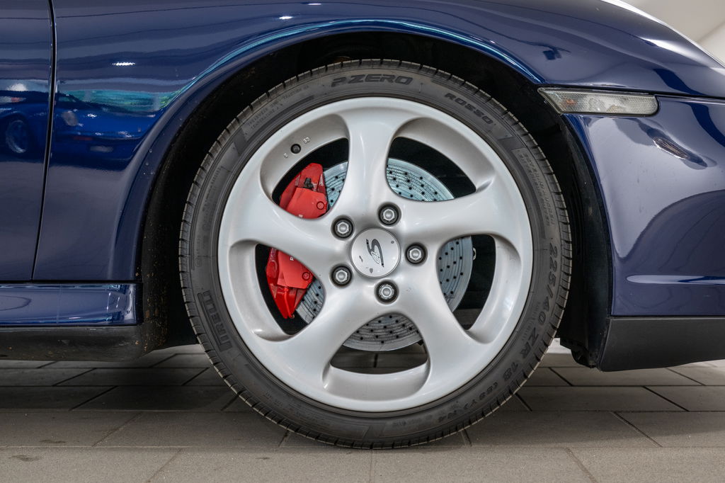 Porsche 996 Carrera 4S