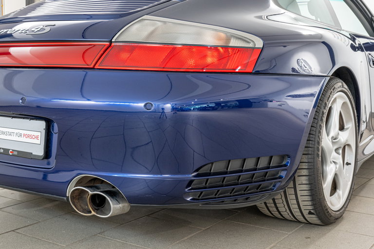 Porsche 996 Carrera 4S