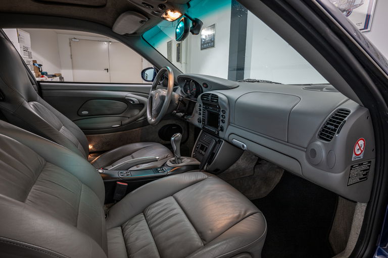 Porsche 996 Carrera 4S