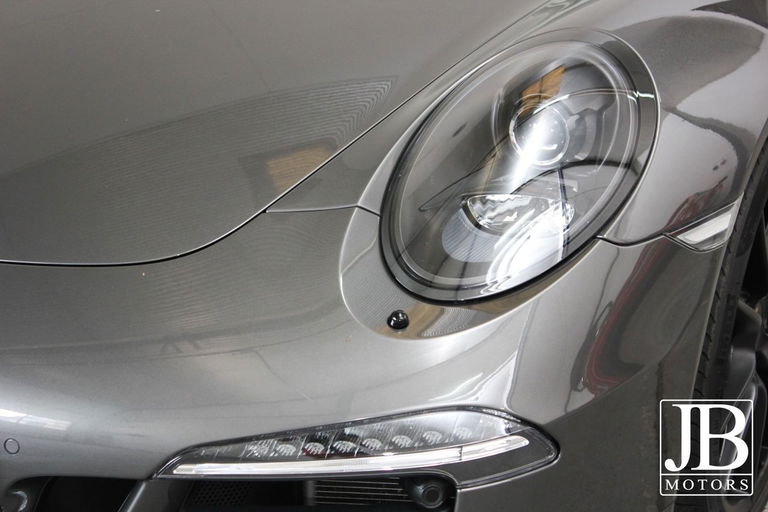 Porsche 991 Carrera 4 GTS