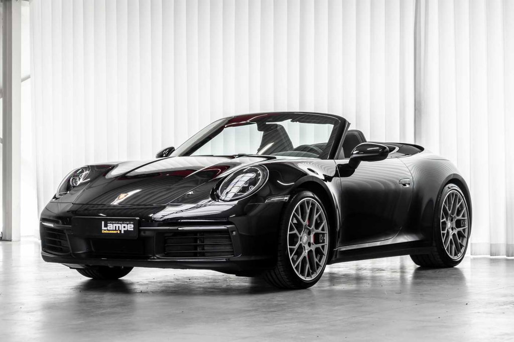 Porsche 992 Carrera 4S