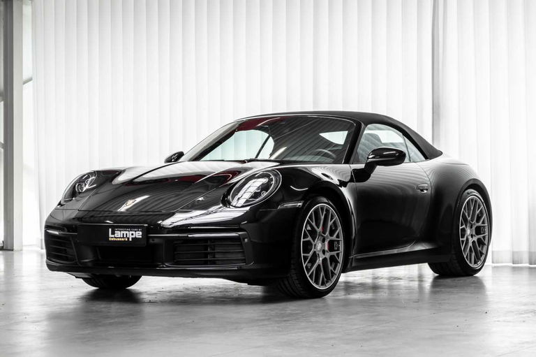 Porsche 992 Carrera 4S