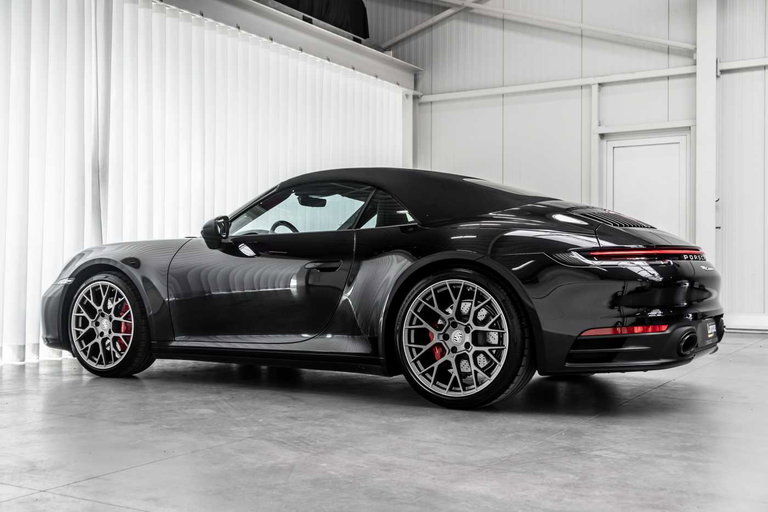 Porsche 992 Carrera 4S