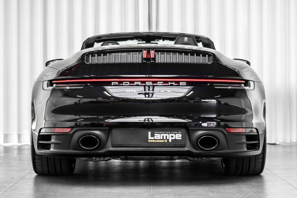 Porsche 992 Carrera 4S