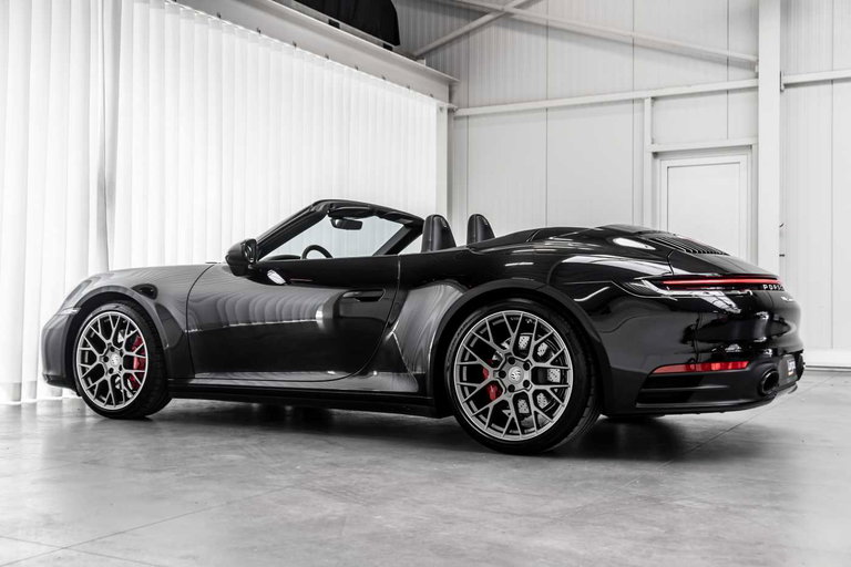 Porsche 992 Carrera 4S