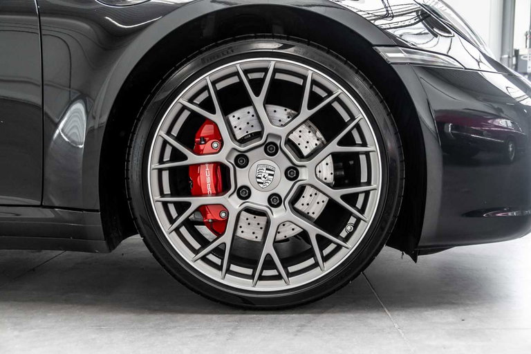 Porsche 992 Carrera 4S