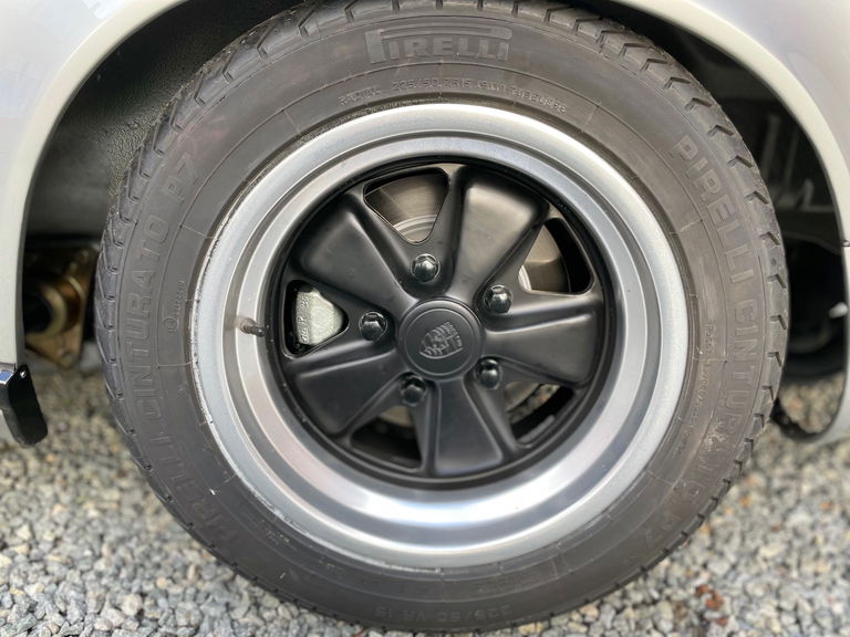 Porsche 911 “25 Jahre Jubiläumsmodell”