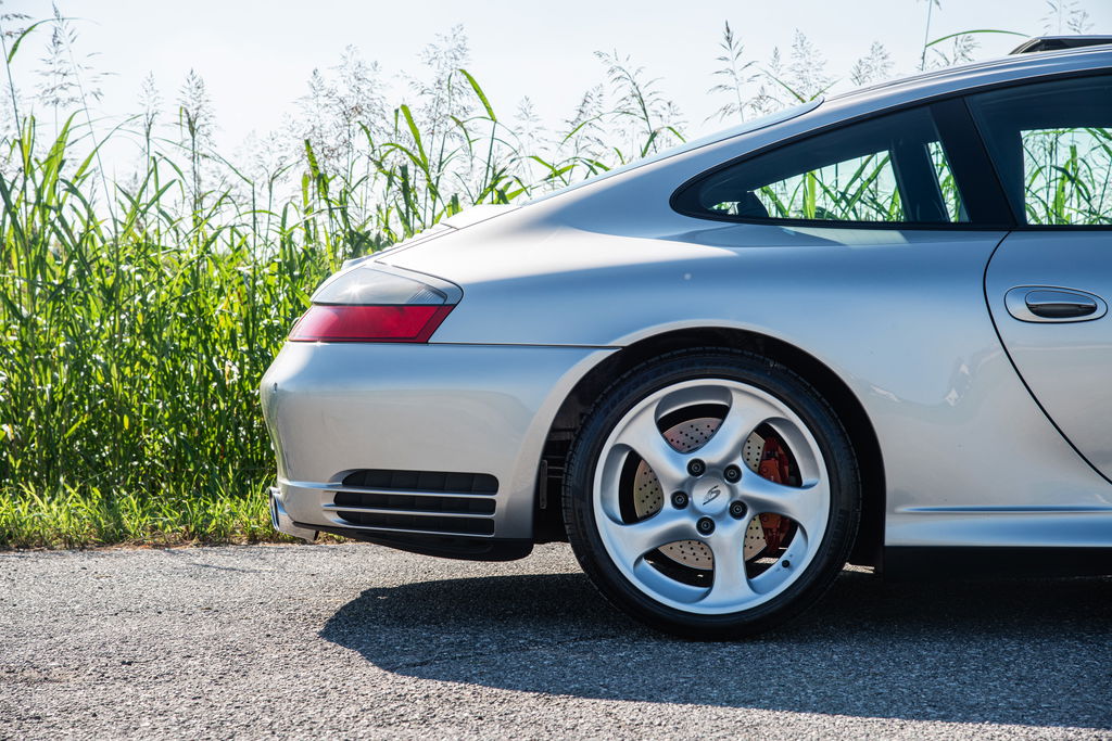 Porsche 996 Carrera 4S