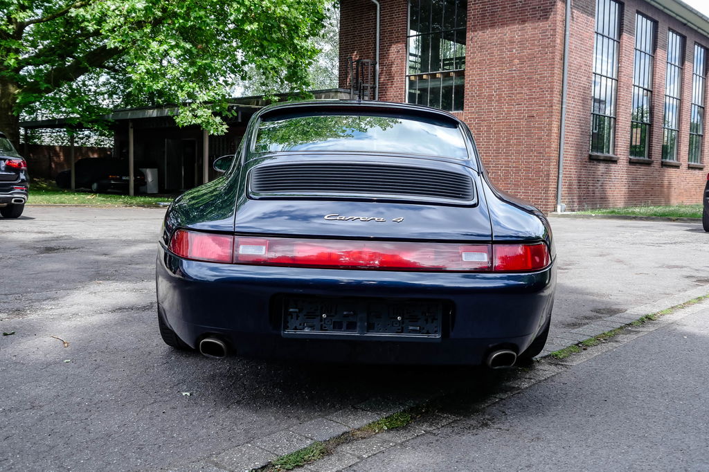 Porsche 993 Carrera 4