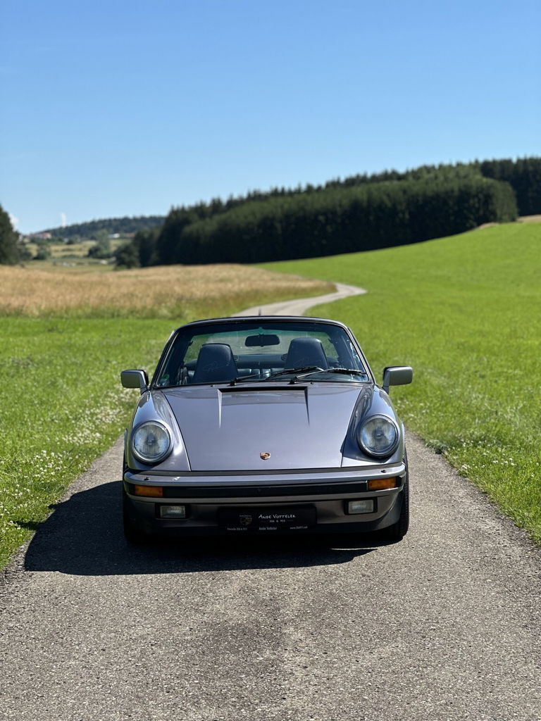 Porsche 911 Carrera 3.2