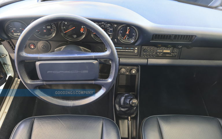 Porsche 911 Carrera 3.2 (US)