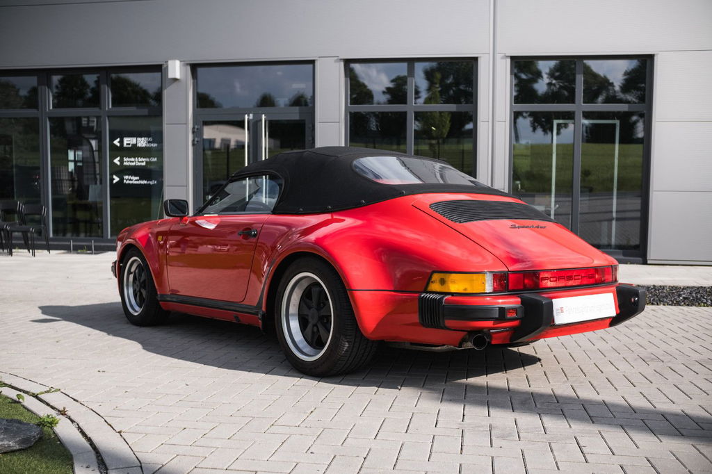 Porsche 911 Carrera 3.2 Speedster
