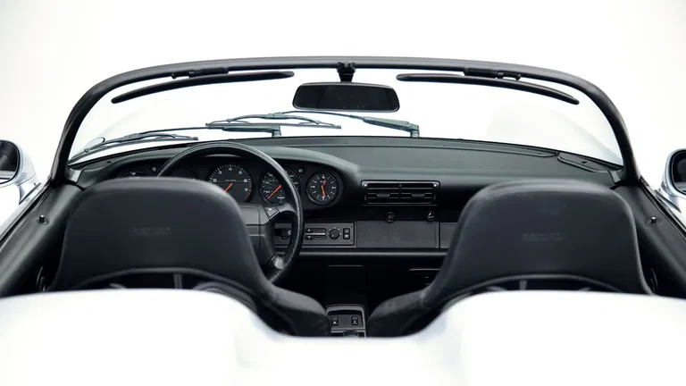 Porsche 964 Carrera 2 Speedster