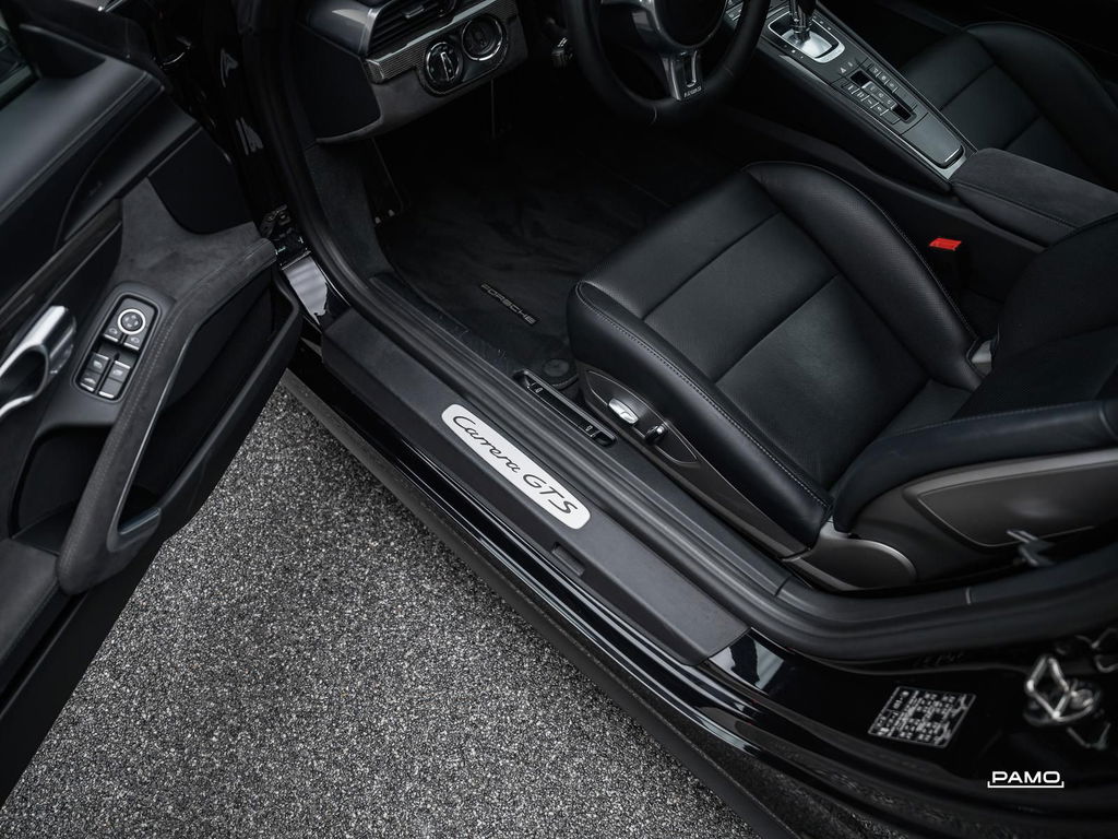 Porsche 991 Carrera GTS
