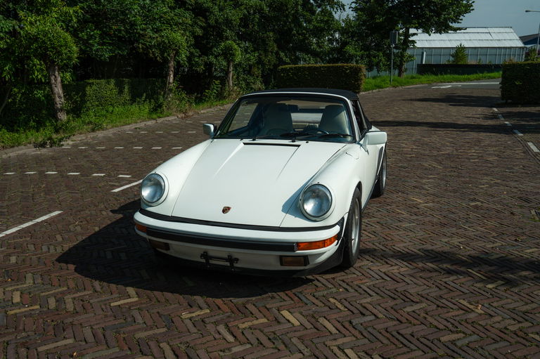 Porsche 911 Carrera 3.2