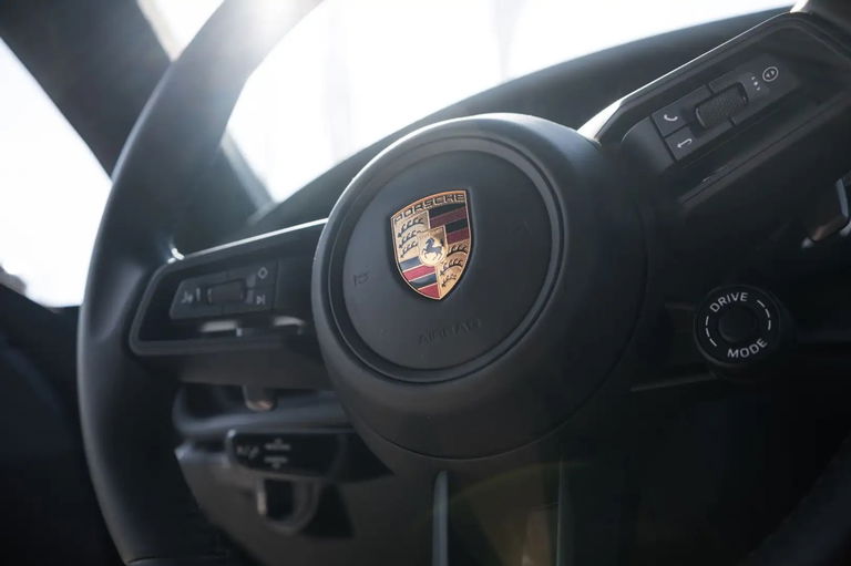 Porsche 992 GT3 Touring