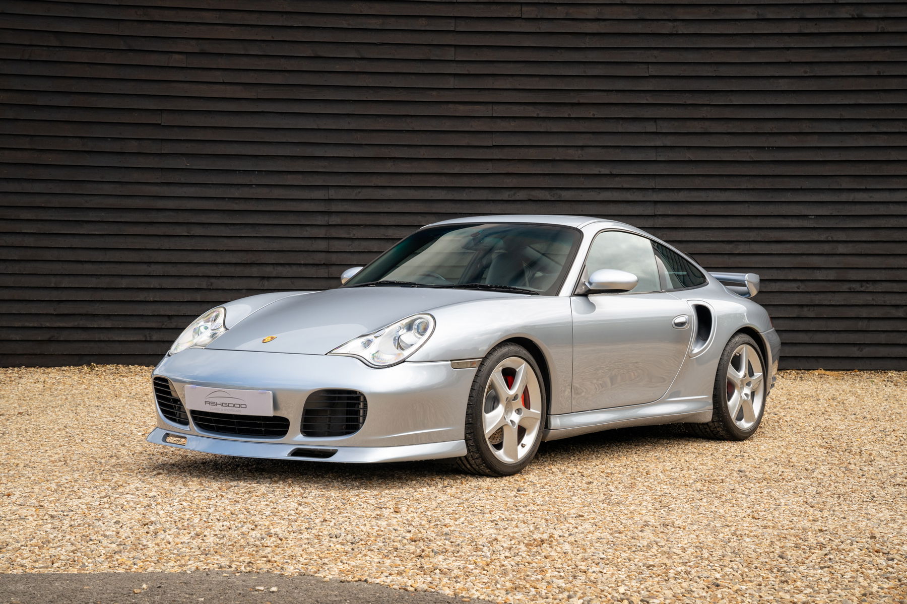 Porsche 996 Turbo 2004 - elferspot.com - Marketplace for Porsche