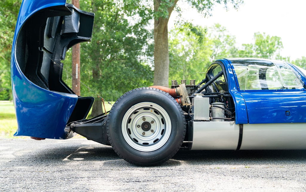 Porsche 906 Carrera 6