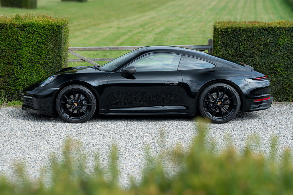 Porsche 992 Carrera T