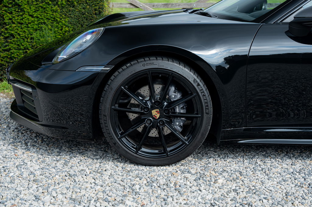 Porsche 992 Carrera T