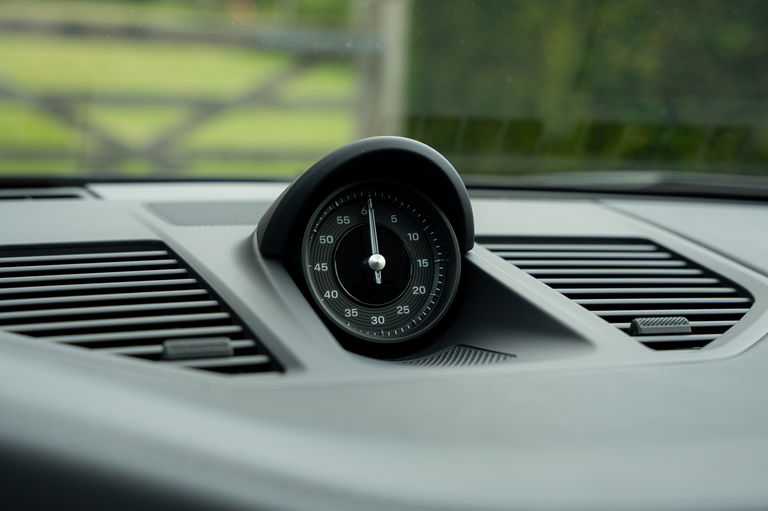 Porsche 992 Carrera T