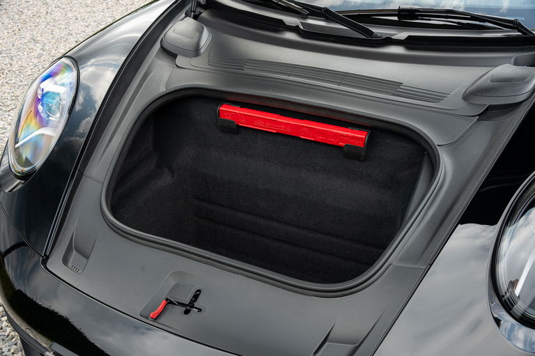 Porsche 992 Carrera T