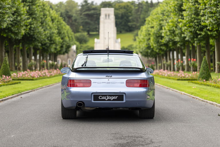 Porsche 968