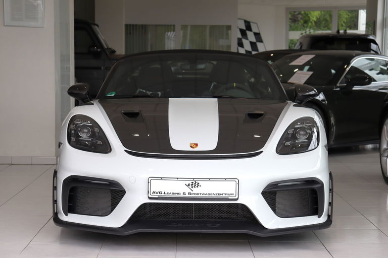 Porsche 718 Spyder RS