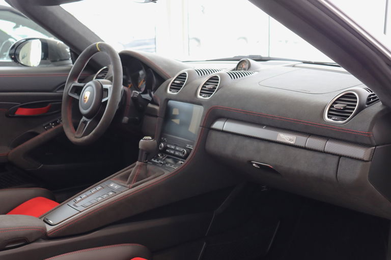 Porsche 718 Spyder RS