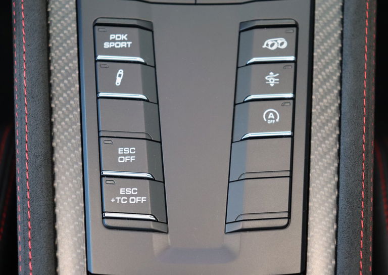 Porsche 718 Spyder RS