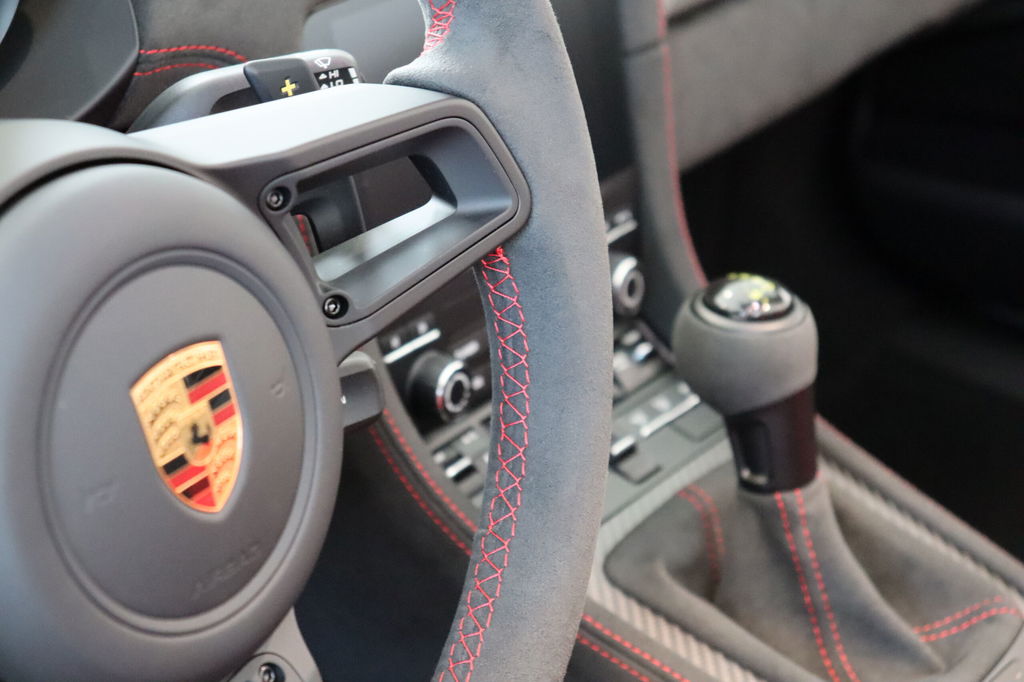 Porsche 718 Spyder RS