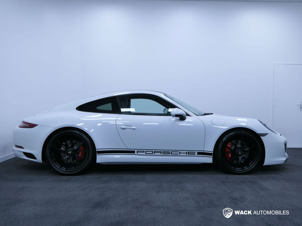 Porsche 991.2 Carrera GTS