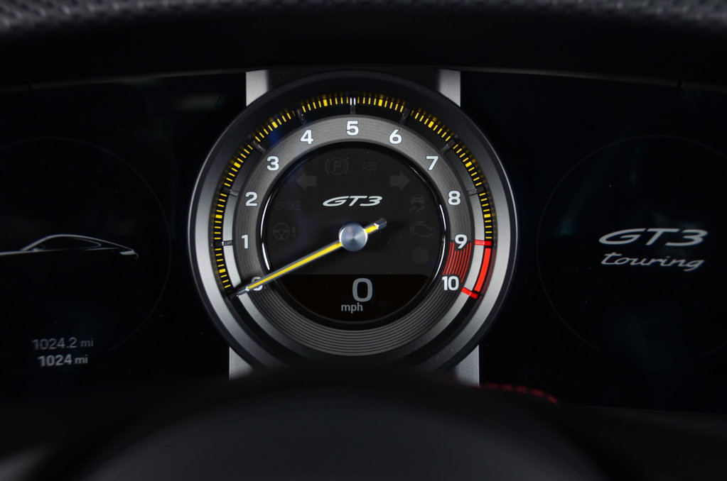 Porsche 992 GT3 Touring