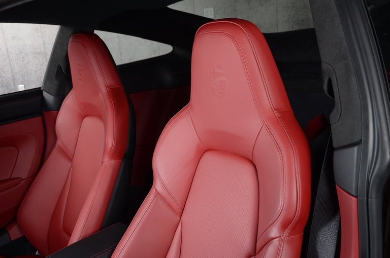 Porsche 992 GT3 Touring