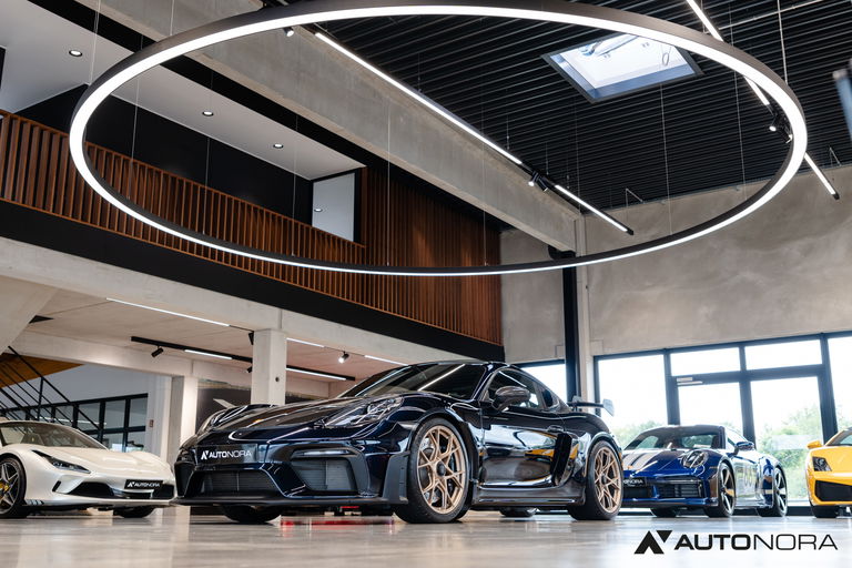 Porsche 718 Cayman GT4 RS