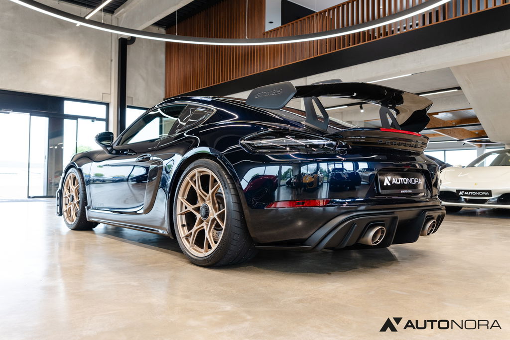 Porsche 718 Cayman GT4 RS