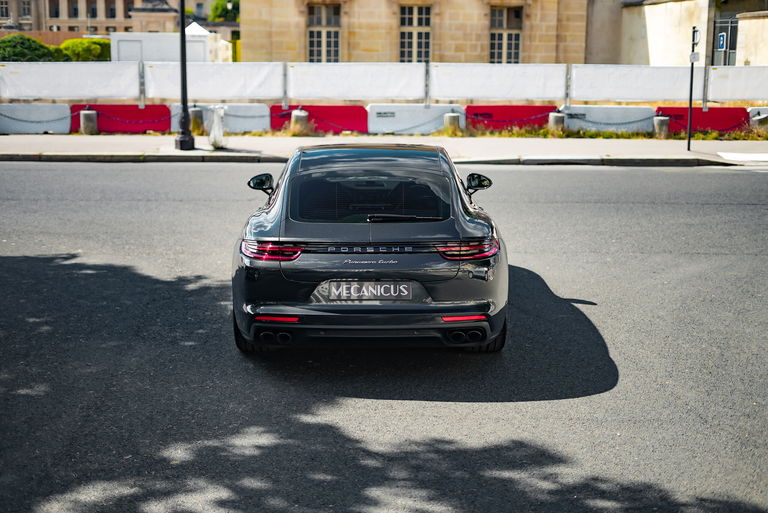 Porsche Panamera Turbo