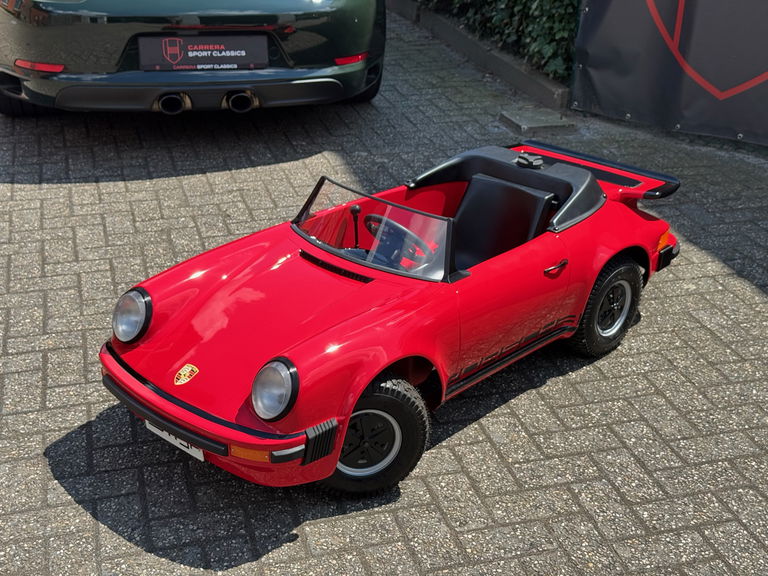 Porsche 911 Junior