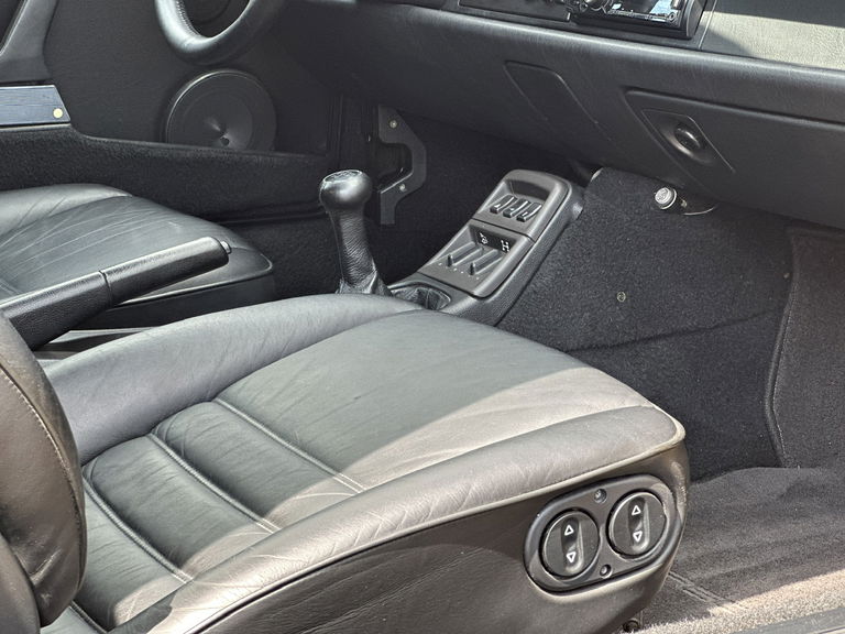 Porsche 964 Carrera 4