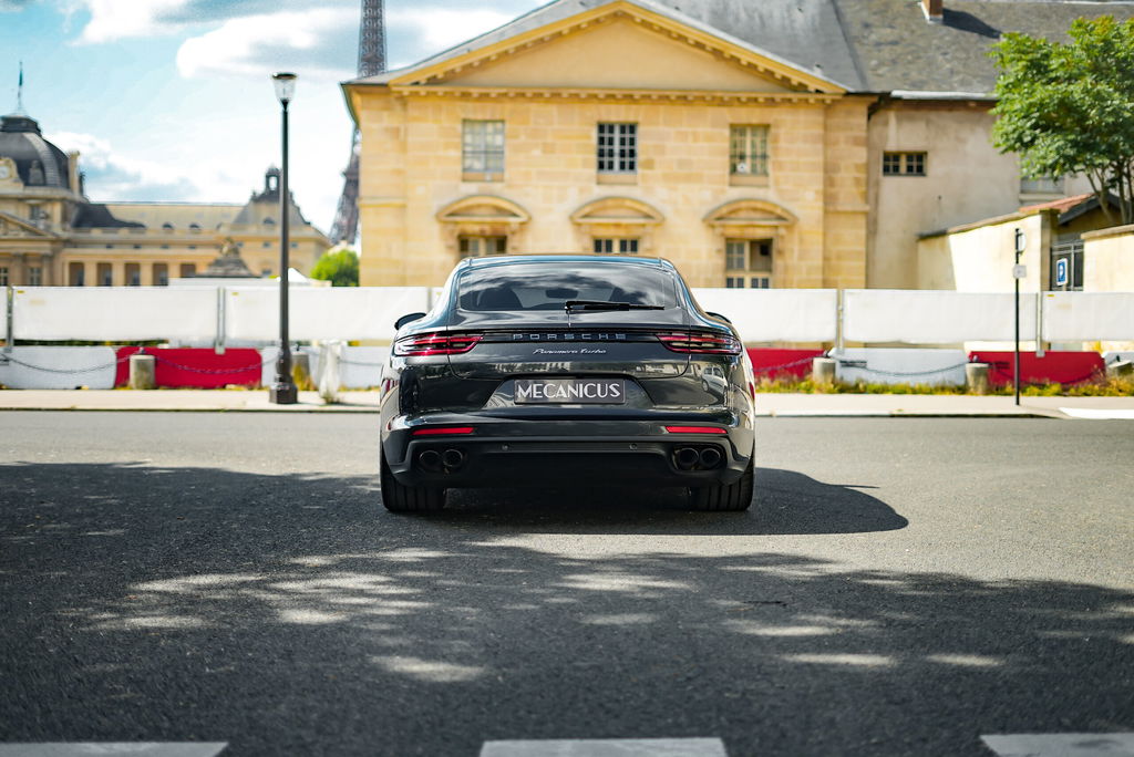 Porsche Panamera Turbo
