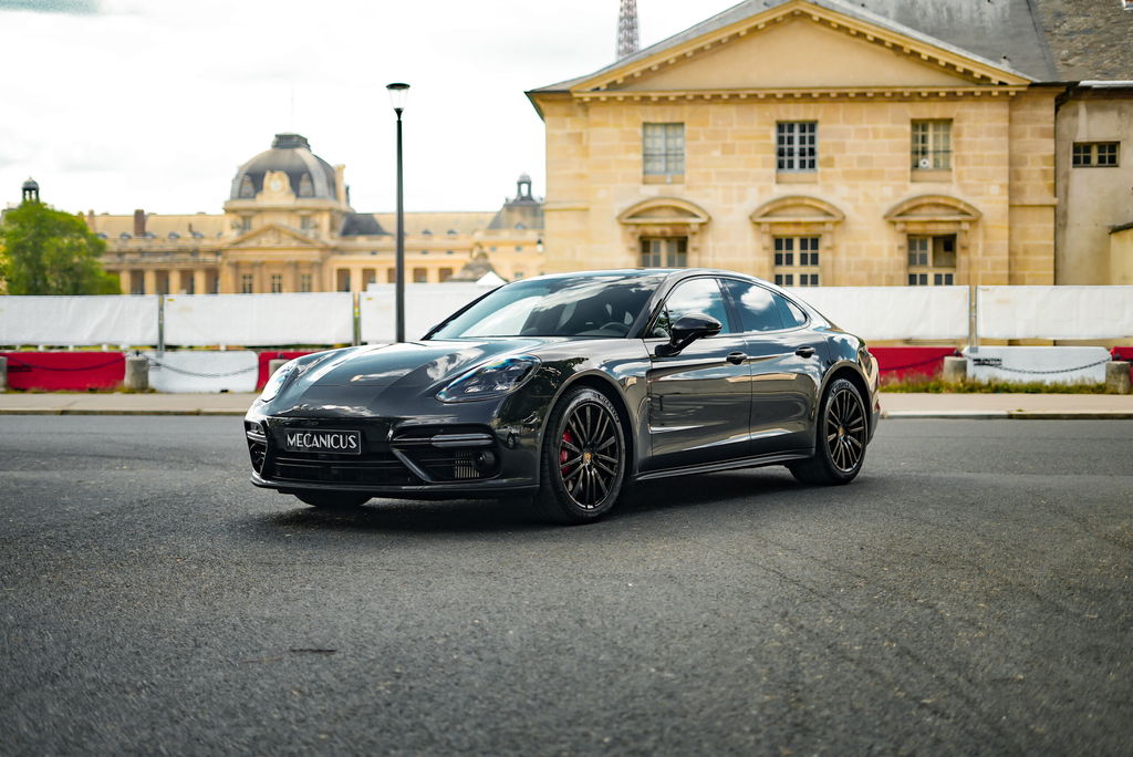 Porsche Panamera Turbo