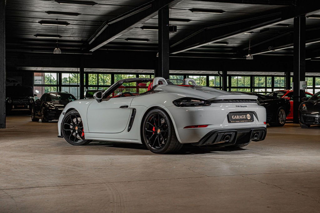 Porsche 718 Spyder